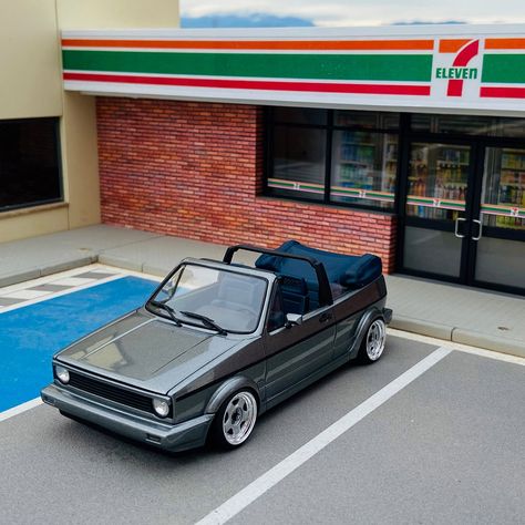 Volkswagen Cabriolet, Vw Cabriolet, 1st Car, Revell Model Kits, Vw Golf 1, Vw Mk1, Golf Mk2, Volkswagen Golf 1, Model Cars Kits