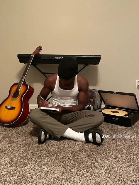 Black Male Vision Board, Blackboy Aesthetics, Guy Musician Aesthetic, Black Rockstar Aesthetic Men, Black Soul Music Aesthetic, Blk Aesthetic, Party Monsters, Men's Study, Hunter King