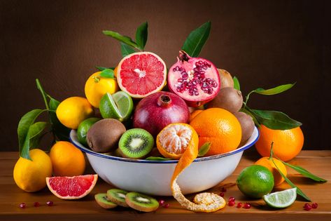 Fruit Bowl Photography, Bowl Food Photography, Nutrition Photography, Bowl Photography, Fruit Facts, Fruit Artwork, Bowl Of Fruit, Fruit List, Nutrition Quotes