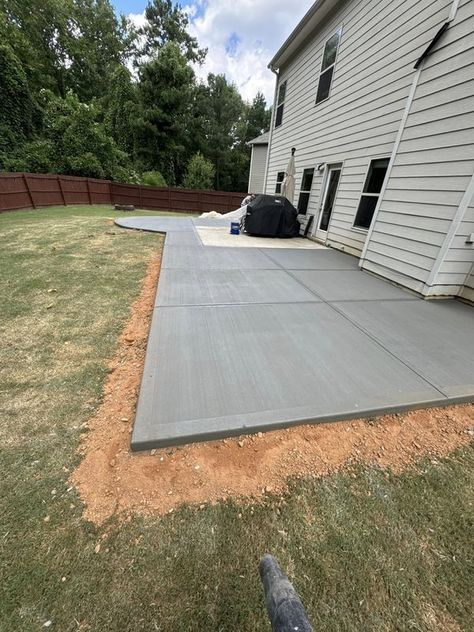 Concrete Patio Ideas, Concrete Backyard, Concrete Patio Designs, Concrete Garden, Concrete Patio, Home Upgrades, Patio Ideas, Patio Design, Backyard Patio