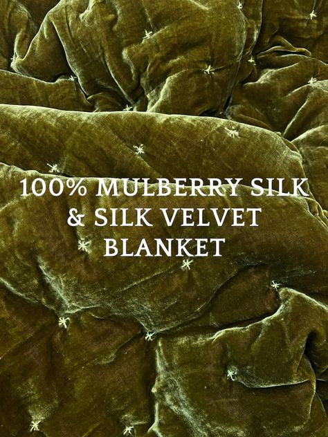 100% Mulberry Silk Velvet Throw Blanket Quilt, Velvet Spread Luxury Silk Velvet Bedding, Housewarming Gift, Christmas Gift, Custom Available - Etsy Moody Bedspread, Chartreuse Bedding, Green Decor Bedroom, Green Velvet Throw Pillow, Luxury Bedspreads, Velvet Throw Blanket, Velvet Bedding, Velvet Decor, Velvet Bedspread