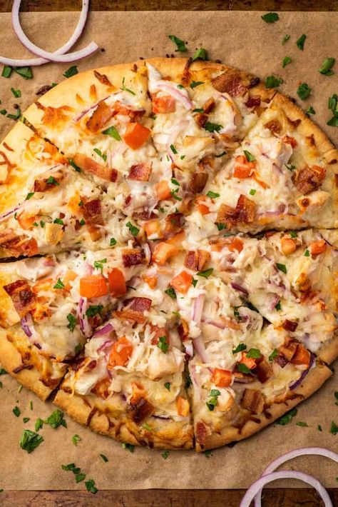 Casserole Pizza, Bacon Ranch Pizza, Pizza Appetizer, Pizza Ranch, Pizzas Recipe, Ranch Pizza, Chicken Bacon Ranch Pizza, Chicken Pizza Recipes, Pizza Baking