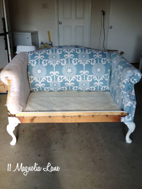 Reupholstery 101: My Thrift Store Loveseat Redo {Part 2–Tutorial} Furniture Reupholstery, Thrift Store Furniture, Reupholster Chair, Furniture Fix, Reupholster Furniture, Upholstery Diy, Furniture Rehab, Diy Sofa, Furniture Repair