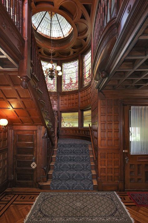 1890 Queen Anne Victorian Sells for $830K in Plainfield, NJ's Van Wyck Brooks Historic District (PHOTOS) - Pricey Pads Victorian Homes Interior, Victorian House Interiors, Old Victorian Homes, Victorian Home Interior, Victorian Interior, Victorian Interiors, House Restoration, Homes Interior, Casa Vintage