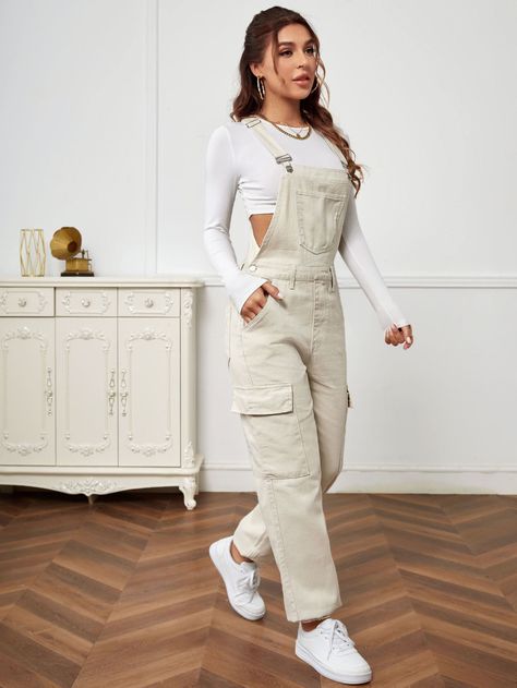 SHEIN EZwear Flap Pocket Denim Overalls Without TopI discovered amazing products on SHEIN.com, come check them out! Khaki Overalls Outfit Women, Beige Dungarees Outfit, Beige Dungarees, Cute White Outfits, White Overalls Outfit, Salopette Outfit, Beige Overalls, Styling Overalls, Dungarees Outfit