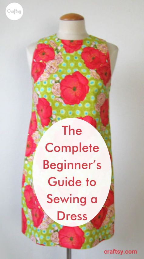 Sewing a dress might seem like a big task, but even those just starting their sewing journey can accomplish it! Dresses are actually great beginner projects, as long as you choose a simple style and an easy-to-use fabric. These tips for beginners will help you sew a dress. Beginner Dress Pattern, Sewing A Dress, Easy Sew Dress, Learning How To Sew, Sewing Classes For Beginners, Knitting Tattoo, Sew A Dress, Upcycle Sewing, One Step At A Time