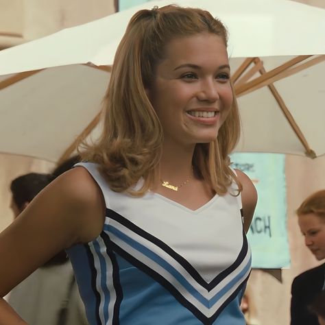 mandy moore as lana thomas in the princess diaries (2001) Princess Diaries Icons, Movie Core, The Princess Diaries 2001, Princes Diaries, Princess Diaries 2, The Princess Diaries, 2000s Girl, Mean Girl, Girly Movies