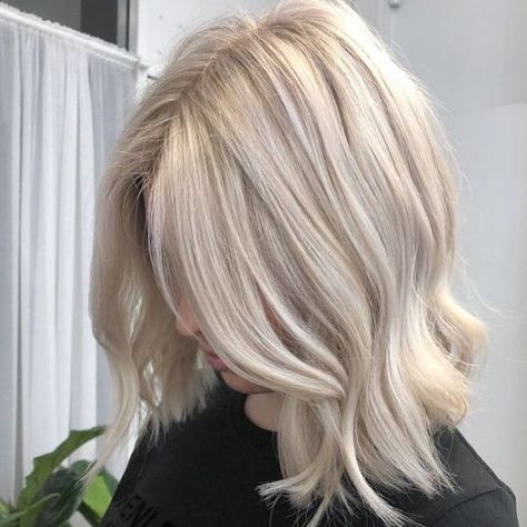 Cream Blonde Hair, Champagne Blond, Butter Blonde Hair, Champagne Blonde Hair, Balayage Blond, Cream Hair, Honey Blonde Hair, Ash Blonde Hair, Blonde Hair Inspiration