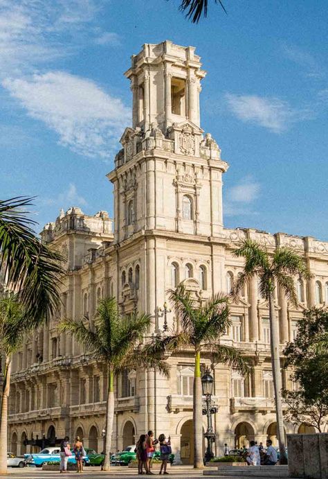 Havana Aesthetic, Cuba Aesthetic, Cuba Architecture, Latin Decor, Caribbean Architecture, Architecture Studies, Cuban Architecture, Havanna Cuba, Cuba Itinerary