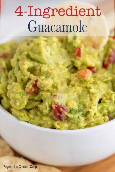 Whip up this 4-ingredient guacamole in minutes for a fresh and flavorful dip that's always a hit. With just avocados, lime juice, salt, and cilantro, simplicity meets deliciousness! This easy recipe is perfect for parties, snacks, or taco nights. Say hello to your new go-to guacamole recipe! Frozen Guacamole, Easy Guacamole Recipe, Avocado Dip Recipe, Avocado Chips, Guacamole Recipe Easy, Easy Guacamole, Homemade Guacamole, Homemade Salads, Homemade Salad Dressing