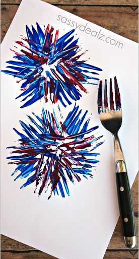 Kids Fireworks Craft Using a Fork - Fun art project for the 4th of July or Memorial Day! Easy Craft Activities, Labor Day Crafts, Fireworks Craft, Kid Projects, Patriotic Crafts, Cool Art Projects, July Crafts, Easy Craft, Preschool Art