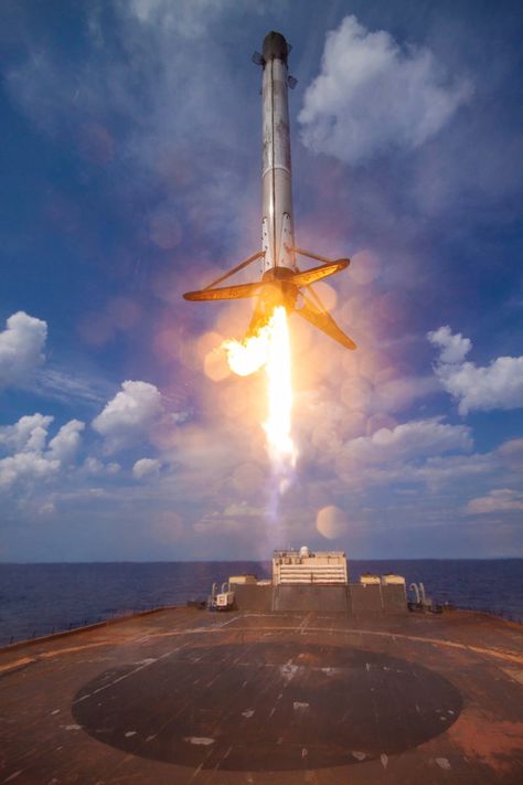 SpaceX Falcon 9: stunning images give razor-sharp view of droneship landing Space Vehicle, Spacex Rocket, Falcon 9 Rocket, Spacex Falcon 9, Spacex Starship, Spacex Launch, Falcon Heavy, Space Launch, Mission To Mars