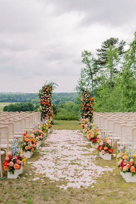 A Spring Wedding in Georgia With a Pastel Color Palette Pastel, Farmers Market Wedding Flowers, Late Summer Garden Wedding, June Garden Wedding, Bright Spring Wedding Color Palette, Fall Pastel Wedding Colors, Pastel Wedding Aesthetic, Pastel Dress Code, Wildflower Wedding Color Palette