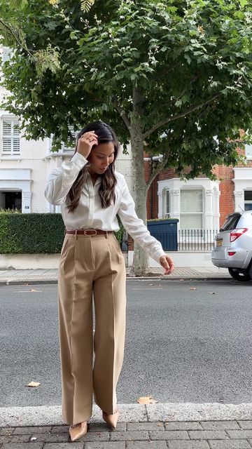 Cream Pant Outfits Women, Nude Trousers Outfit, Nude Shirt Outfit, Cream Trouser Outfit Women, Light Brown Trousers Outfit, Beige Heels Outfit, Nude Pants Outfit, Nude Shoes Outfit, Cream Trousers Outfit