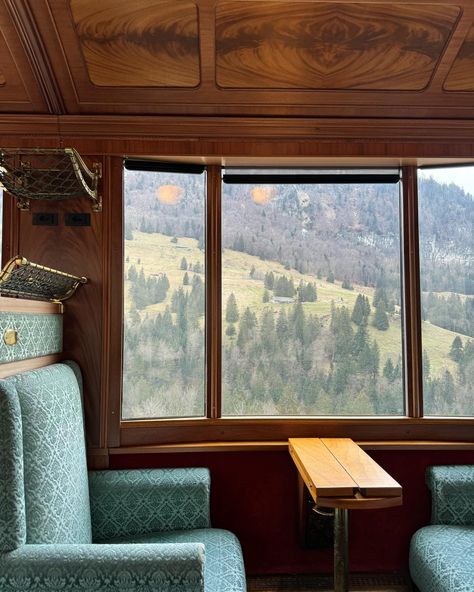 Another pinch-me train ride through the Swiss Alps, enroute to France 🤍 Swiss Alps Aesthetic, Alps Aesthetic, Swiss Lifestyle, Train Aesthetic, Train Home, Swiss Family Robinson, Europe Train, Pinch Me, Background Ideas