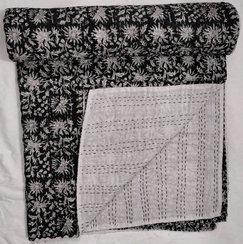 Patterned Quilt, White Coverlet, Kantha Bedding, Black And White Quilts, Kantha Blanket, Hand Printed Fabric, Illustration Photo, Cotton Bedspread, Indian Prints