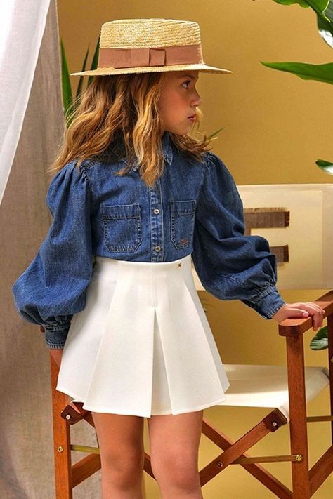 Baby Skirts, Magical Childhood, Winter Skirt Outfit, Baby Skirt, Kids Fashion Dress, Kids Fashion Clothes, Winter Skirt, Kids Denim, Dresses Kids Girl