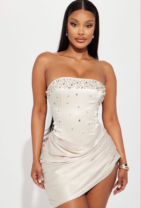 Champagne Pink Dress Prom, Crazy Hoco Dresses, Short White Dress With Pearls, Fashion Nova Pink Dress, White Dress Pearls, Fashion Nova Birthday Dress, Fashion Nova Birthday Outfit, 21st Birthday Outfits Baddie, Birthday Looks Black Women