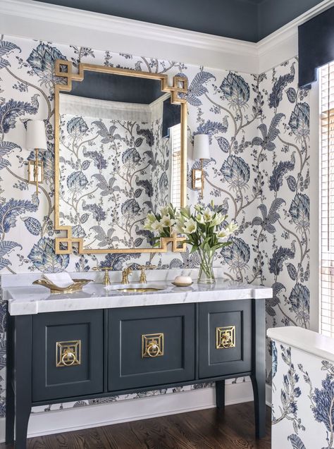 Room Ideas 70s, Half Bath Wallpaper, Dreamy Bathrooms, Tiny Powder Rooms, Wallpaper Powder Room, Add A Room, Powder Room Wallpaper, Powder Bathroom, Bath Redo