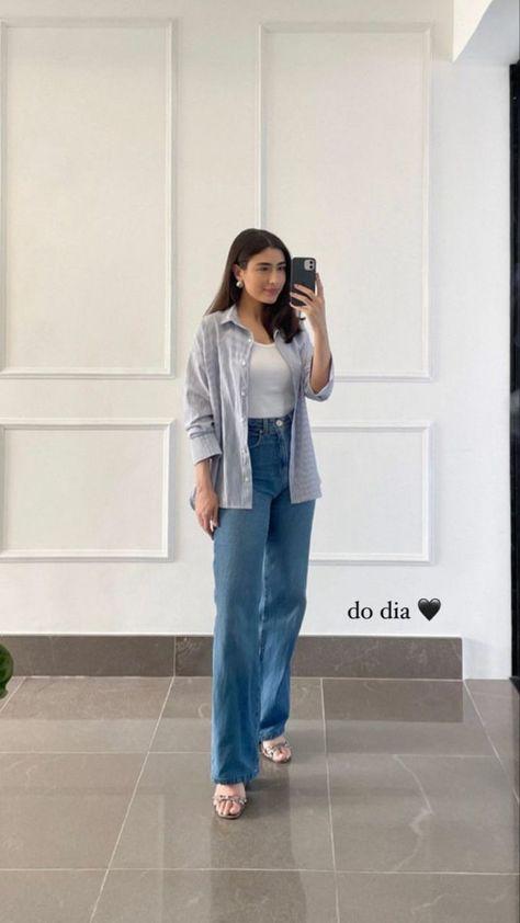 Neat Casual Outfits, Casual Work Outfits Women, Looks Jeans, Casual College Outfits, Desi Fashion Casual, Korean Casual Outfits, Everyday Fashion Outfits, Casual Day Outfits, Quick Outfits