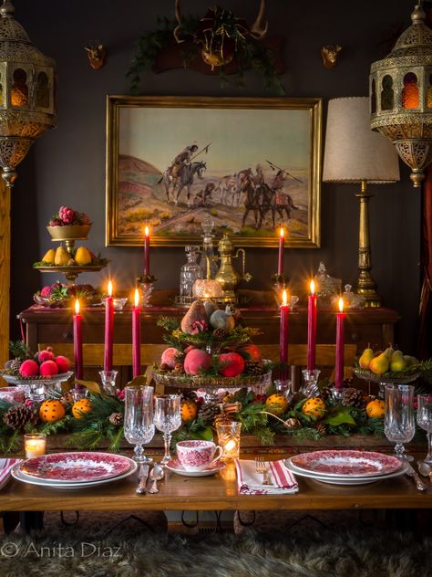 Far Above Rubies: An English Christmas English Christmas, Tafel Decor, Christmas Tablescape, Home Decoration Ideas, Christmas Tablescapes, Christmas Dining, Victorian Christmas, Christmas Table Settings, Country Christmas