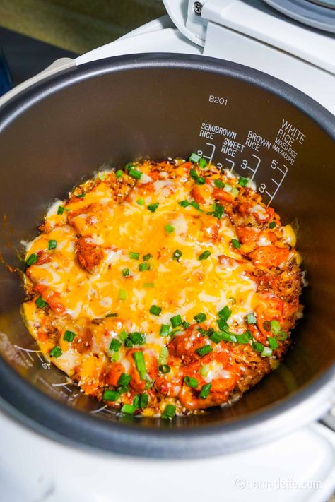 Rice Cooker Buldak Chicken Rice (with cheese!) - Nomadette Essen, Korean Rice Cooker Aesthetic, Rice Cooker With Steamer Recipes, Rice Cooker Dinner Recipes, Rice Cooker Breakfast, Fried Rice Rice Cooker, One Pot Rice Cooker Recipes, Best Rice Cooker Recipes, Rice Cooker Recipes Asian