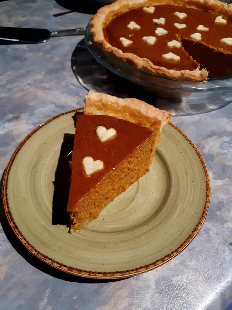 [Homemade] Pumpkin pie #food #foods Baking Pumpkin Pie Aesthetic, Thanksgiving Pies Aesthetic, Pumpkin Pie Aesthetic, Pie Aesthetic, Friends Ideas, Fall Coloring, Homemade Pumpkin Pie, Thanksgiving Pies, Cream Photos