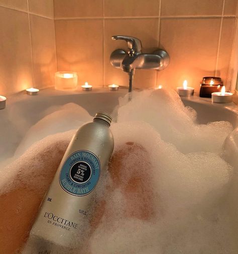 L’OCCITANE UK IRELAND on Instagram: “Light a candle and run a relaxing bubble bath this #SelfcareSunday. Our Shea Bubble Bath is your perfect companion! ⁣ ⁣ 📸 @fifxrl ⁣ ⁣…” Relaxing Bubble Bath, Bath Bubbles, Bath Aesthetic, Butter Extract, Light A Candle, Instagram Light, Rolex Watches For Men, Mini One, L Occitane