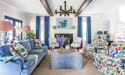 Anna-Louise Wolfe Curates Colorful Cartersville Abode - Southern Home Magazine Southern Living Decor, Southern Home Magazine, Bright Family Room, Cartersville Georgia, Cottage Houses, Anna Louise, Blue And White Living Room, Room Refresh, Home Magazine