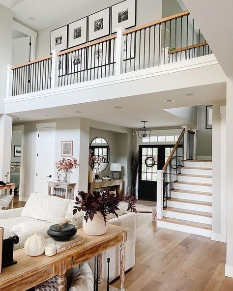 Upstairs Loft Ideas, Timeless Home Decor, Summer Outside, Dream Life House, Timeless Home, Gallery Walls, Dream Apartment, Dream House Interior, Instagram Summer