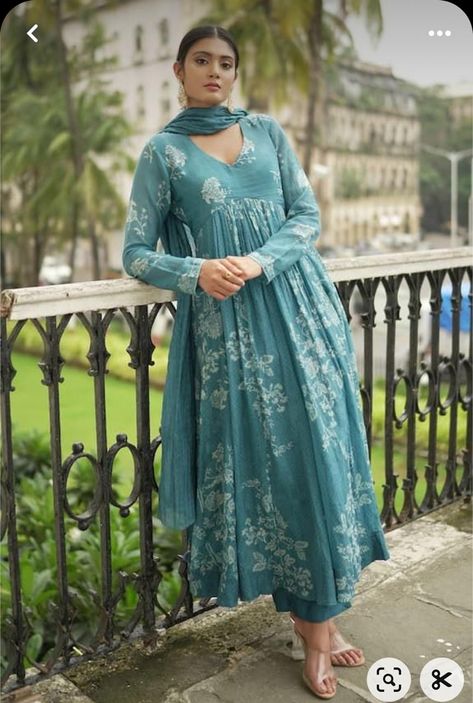 Aza Fashion Lehenga, V Neck Anarkali Dress, Daily Wear Dresses For Women Indian, Traditional Kurta Designs Women, Kurtha Designs Latest For Women Simple, Full Hands Dress Designs, Kurtha Models Latest, Full Sleeve Anarkali Dress, Anarkali Kurti Designs Latest