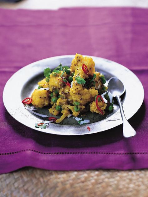 Aloo Gobi | Vegetables Recipes | Jamie Oliver Recipes Alo Gobi, Vegetable Jalfrezi, Gobi Recipe, Gobi Recipes, Aloo Gobi, Jamie Oliver Recipes, Vegetable Curry, Curry Chicken Recipes, Indian Cooking