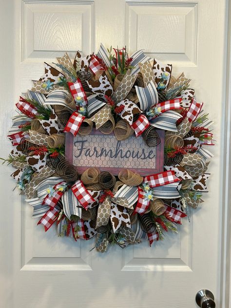 Deco mesh christmas wreaths