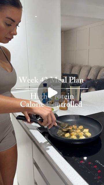 Sophie Clothier on Instagram: "Week 42 meal plan 😍🤤
There are now 42 full weeks of meal plans 💜
Here’s the next week meal plan inspo now live on my patreon platform 😍 this one is uploaded now on my patreon the link is in my bio 🙌🏽

What’s on patreon 
- I post all of my recipes on here with a recipe card & instructional video for each 
- Weekly Macro counted meal plans with shopping lists 
- Daily meal plans that would be suitable to prep for 2-4 days with shopping lists. Perfect for those who don’t want to follow a full week
- budget shopping plans with shopping lists & prices (so far I’ve done some for Aldi & asda more to come)
- -option to follow the full 7 or 5 days with split shopping lists 📝 
- You can access all of the previous weeks meal plans & budget Aldi plans and can choo Daily Meal Plan, Budget Shopping, My Recipes, Recipe Card, Shopping Lists, More To Come, Week Meal Plan, Instructional Video, Meal Plans