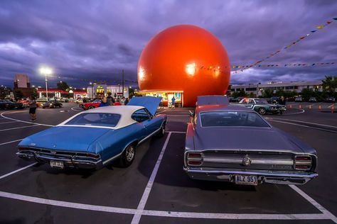 The Orange Julep is (still) Montreal’s hot rod mecca | Credit: Jim Leggett Salad Wedding, Orange Julep, Newfoundland Travel, Car Meet, Ham Salad, Travel Oklahoma, Best Classic Cars, Short Movie, Of Montreal