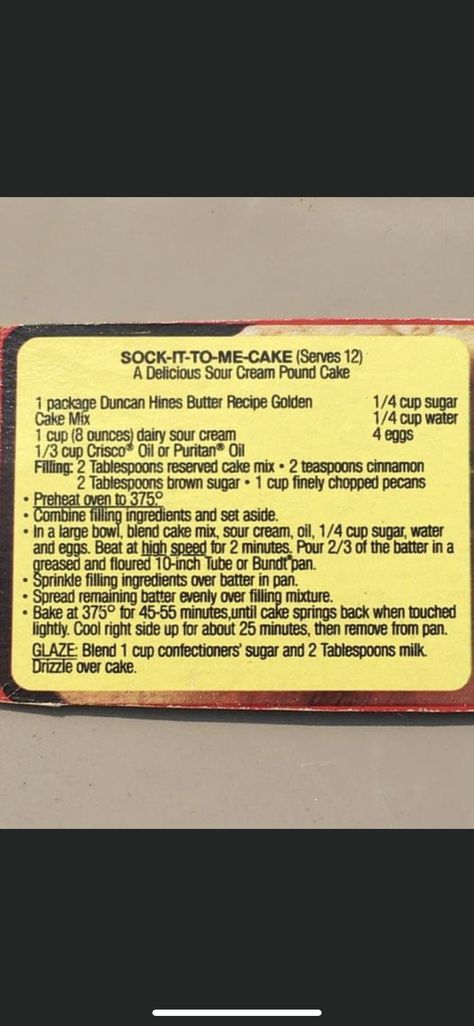 Duncan Hines Pound Cake Recipe, Brown Sugar Pound Cake, Duncan Hines Cake, Cake Mix Cakes, Golden Cake, Sour Cream Pound Cake, Duncan Hines, Pound Cakes, Cake Mix Recipes