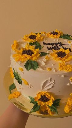 Sunflower Birthday Cakes, Flower Cake Decorations, Desserts Cake, Food Artists, Funny Birthday Cakes, Mini Cakes Birthday, Creative Birthday Cakes, Dessert Cake, Pretty Birthday Cakes