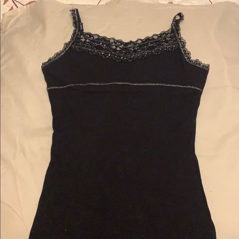 Never Worn Black Tank Top With Beautiful Detailing. Lacy Tank Tops, Thrifted Tank Tops, Dream Clothes T-shirts & Tank Tops, Aesthetic Clothes Emo, Black Tank Top Outfit, Black Tank Tops Outfit, Grunge Tank Top, Black Tanktop, Thrift Ideas