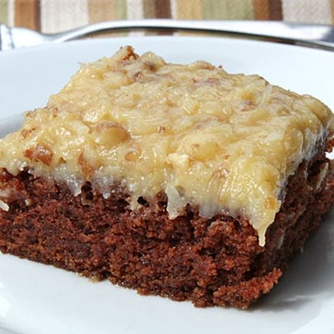 German Chocolate Cake Squares is listed (or ranked) 3 on the list The Best Bakers Square Recipes Bakers Square, German Chocolate Brownies, German Chocolate Cake Recipe, Coconut Pecan Frosting, Chocolate Sheet Cake, Square Recipes, Sheet Cake Recipes, German Chocolate Cake, Hawaiian Food