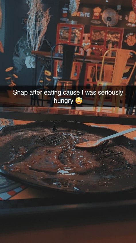 Eating snap Eating Alone Caption, Snap Ideas Streak Aesthetic, Food Snap Ideas, Snp Idea, Eating Snap, Fake Snapchat Stories, Chips Snap, Insta Fake Story, Daily Snap Ideas