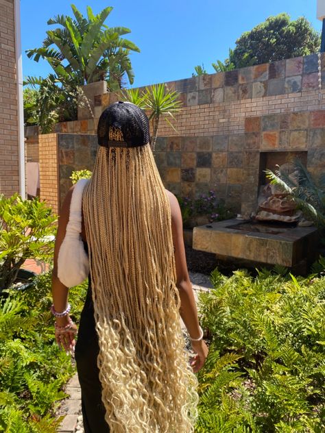 Knee Length Knotless Braids, Knee Length Knotless, Knotless Braids With Curls, Holiday Braids, African Hair Braiding Styles, Blonde Braids, Box Braids Hairstyles For Black Women, Cute Braided Hairstyles, Dyed Hair Inspiration