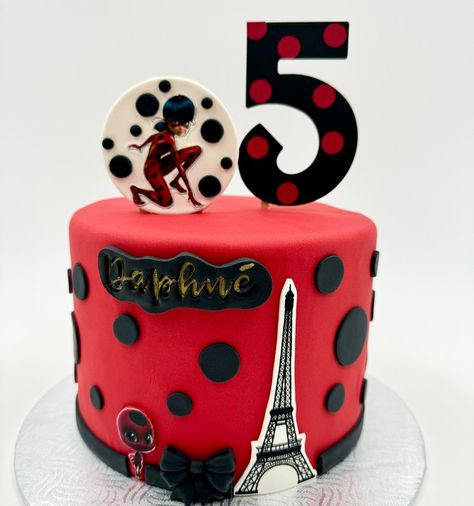 Miraculous Ladybug cake ❤️ #miraculous #miraculousladybug #miraculousladybugcake #tailoredtreats Miraculous Ladybug Cake, Ladybug Birthday Decorations, Ladybug Birthday Theme, Ladybug Cake, Ladybug Birthday, Baby E, Cake Boss, Pretty Cakes, Miraculous Ladybug