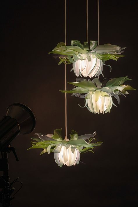 Lotus Light Fixture, Cool Light Fixtures Bedroom, Quirky Light Fixtures, Hanging Flower Lights, Whimsical Ceiling Light, Whimsical Pendant Light, Pretty Light Fixtures, Unique Bedroom Lighting, Flower Ceiling Lamp