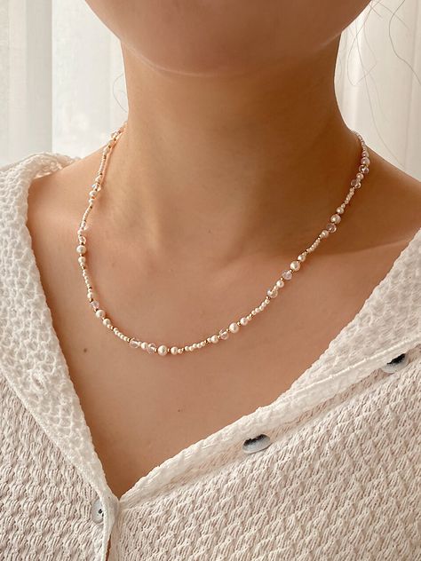 Editor's NotesPrimaute presents an adorable collection. The romantic moment with Primaute's products will remain in your heart forever. - High-quality pearl necklace- Sophisticated silhouette - Elegant and feminine mood- Unique pattern for the point- Matches well with a classic look Measurements(in.)- Size: One Size- Size 19.7in.Composition & Care- Brass  Gold plated  Pearl  Bead- Avoid sweat  water  perfume  and cosmetics- Keep it in a sealed zipper bag Designer- by Prim Jewellery Making Tutorials, Diy Jewelry Making Tutorials, Jewelry Making Necklace, Romantic Moments, Accessories Jewelry Necklace, Women Accessories Jewelry, Jewelry Making Tutorials, Zipper Bag, Brass Gold