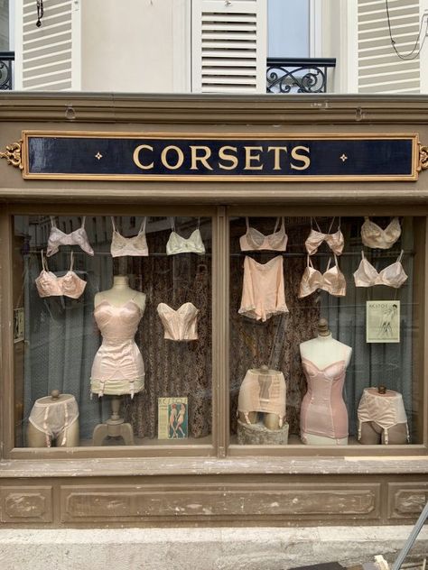 Something very cool is happening in Montmartre right now - The Earful Tower Boutique Aesthetic, Paris France Travel, Parisienne Chic, Creative Display, Shop Fronts, Doll Parts, Vintage Glamour, Vintage Store, France Travel