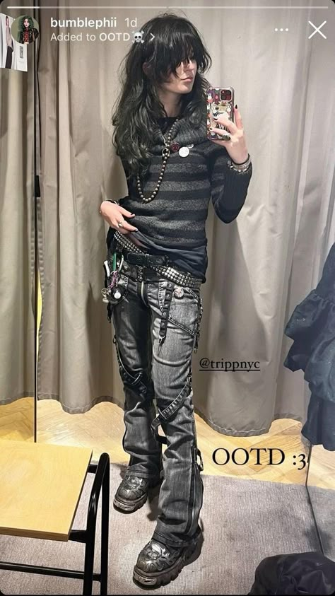 Emo Outfit Inspo Masc, Punk Fits Male, Vkei Outfits Masc, Visual Kei Outfits Male, Alt Outfit Men, J Fashion Men, Mall Goth Masc, Alt Clothes Men, Masculine Alternative Outfits