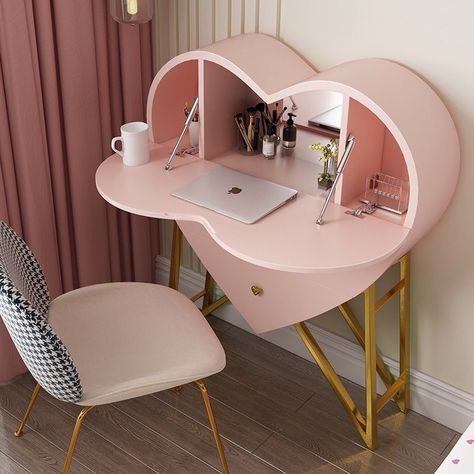 Heart shaped desk 💕 cute Small Dressing Table, Bedroom Furniture Dresser, Multifunctional Furniture, Cute Room Decor, Dream House Decor, New Room, Decoration Table, Small Bedroom, House Rooms