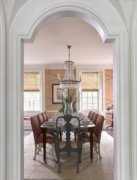 Dining room, by Tammy Connor Interior Design Arch Dining Room Wall, Kitchen False Ceiling Design Modern, Aesthetic Ceiling Design, Kitchen False Ceiling Design, Arcade Interior, Tammy Connor, Family Room Ceiling, Wall Arches, Arch Kitchen