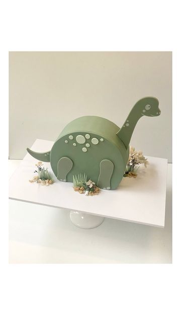 Dino Birthday Cake, Baking Cakes Ideas, Cake For Boyfriend, Dino Cake, Dinosaur Birthday Cakes, Cupcake Cake Designs, Cake Kit, Elegant Birthday Cakes, 3rd Birthday Cakes