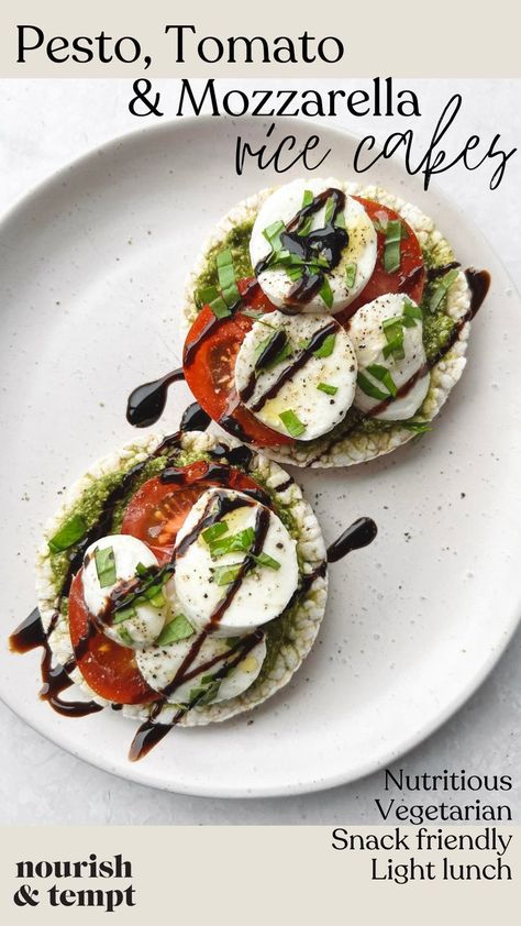 Two rice cakes topped with pesto, tomato and mozzarella cheese with balsamic glaze on a white plate Rice Cake Recipes Healthy, Cake Topping Ideas, Rice Cakes Toppings, Rice Cakes Healthy, Rice Cake Snacks, Rice Cake Recipes, Savory Rice, Healthy Rice, Tomato Mozzarella